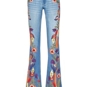 Alice and Olivia floral embroidered jeans
